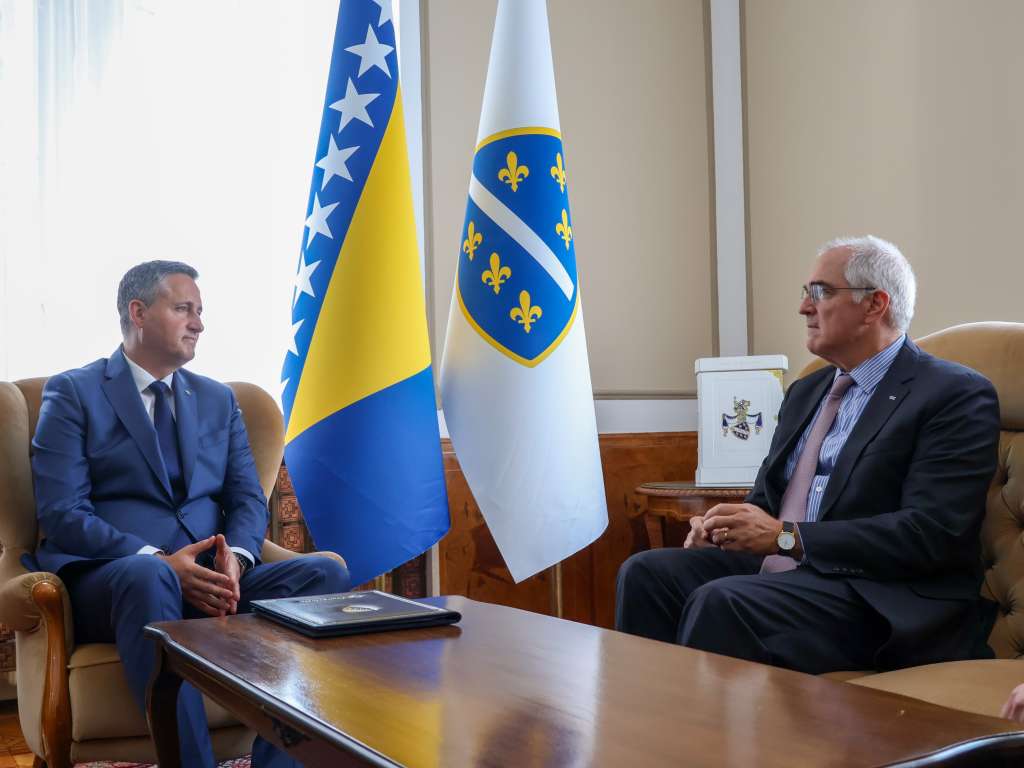 l_a99a822ae881caf49fbf09c7a8672b27