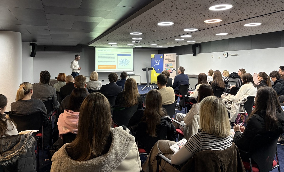 algoritamske_manipulacije_naslovna