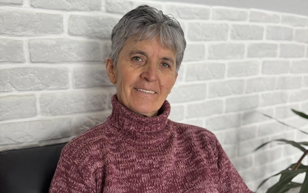 seanada-isanovic-pomoziba