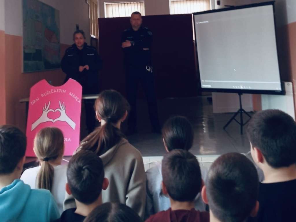 Dan ružičastih majica